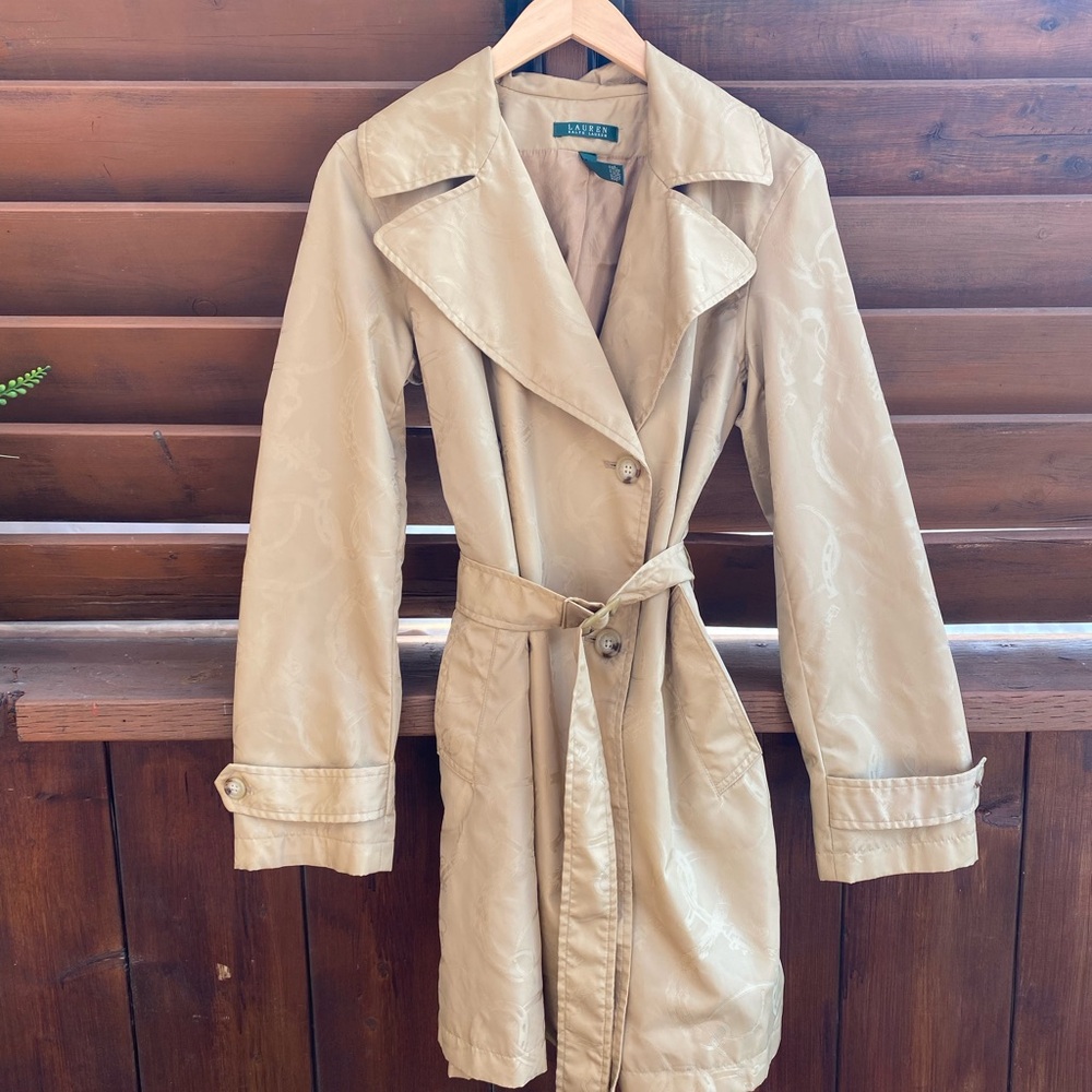Unique Ralph Lauren Belted Trench Coat